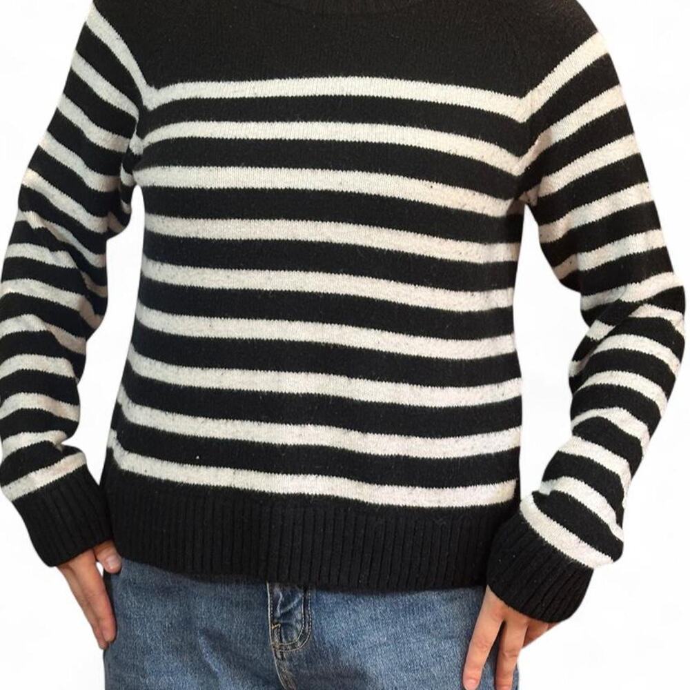 Gap Black White Striped Sweater Knit Preppy Size M Old Money Nautical Coastal
